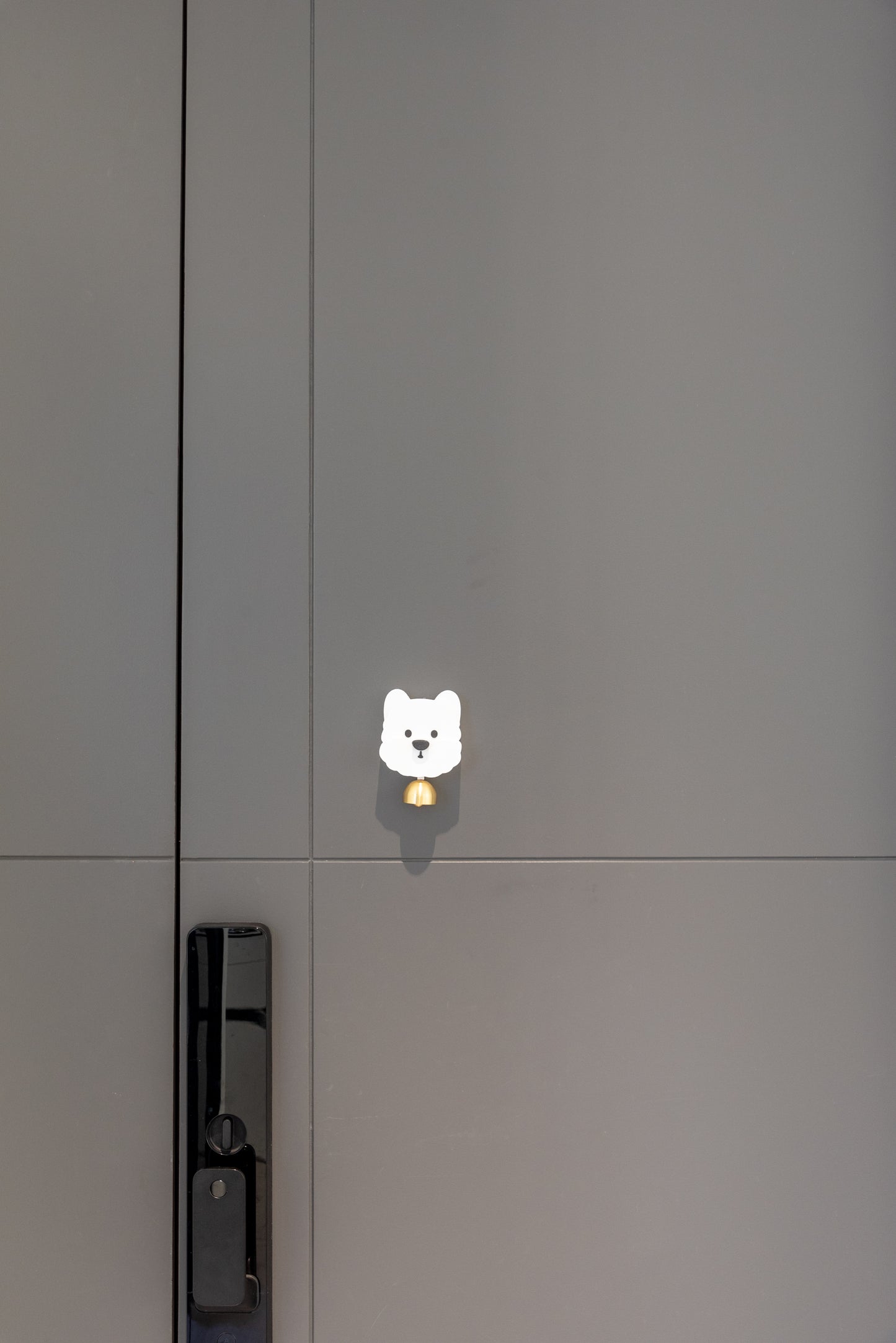 White Puppy Nose-Press Doorbell Magnet